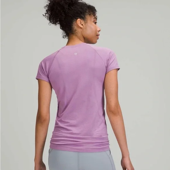 Lululemon Swiftly Tech 2.0 - Picture 2 of 6
